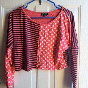 BANNA BANNA Coral Knit Top with Bold Color